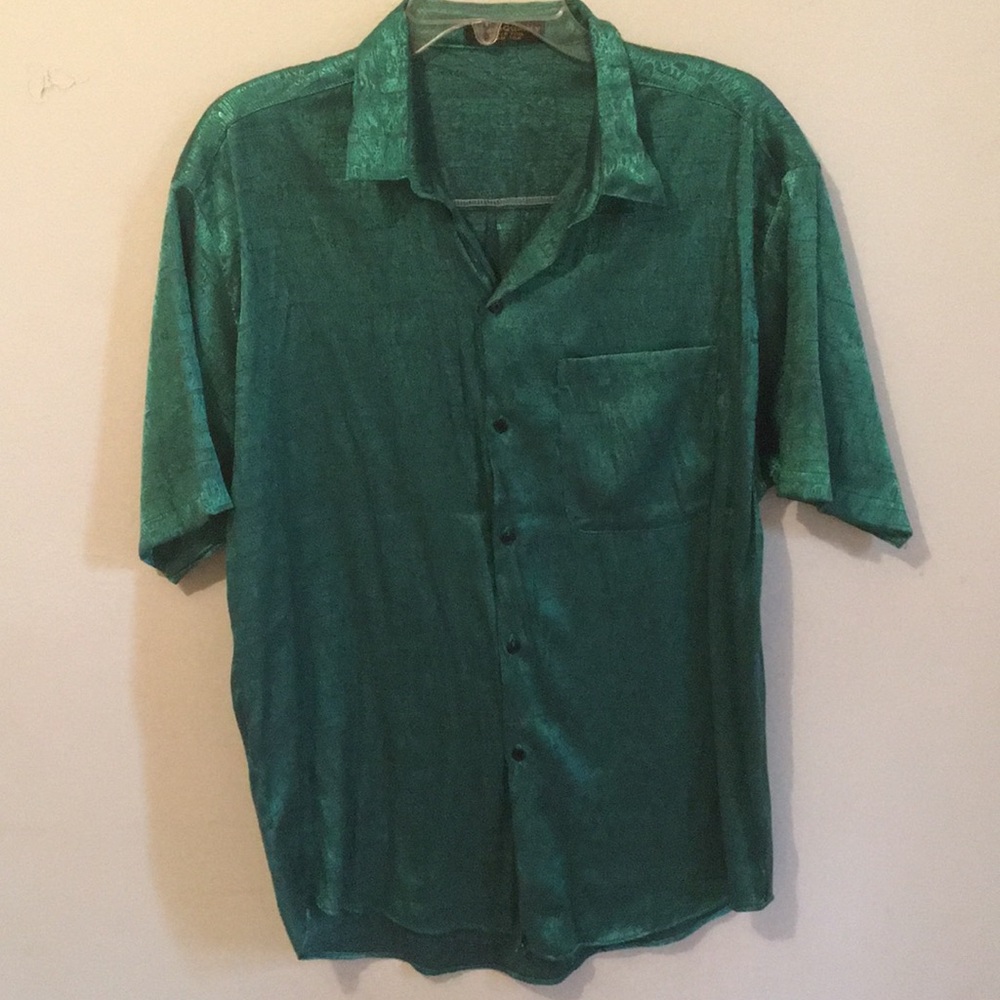 Dads fancy retro button down!